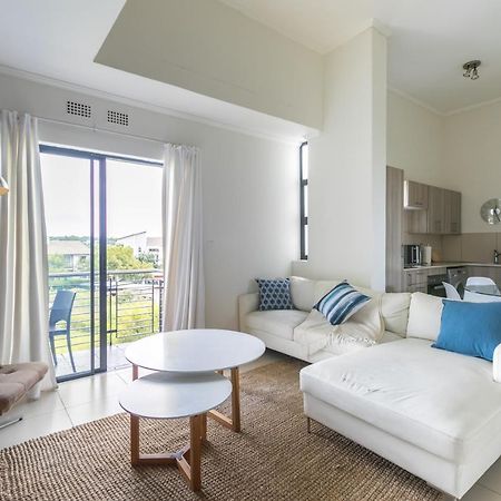 Modern Apartment In A Secure Golf Estate.Wifi Roodepoort Kültér fotó