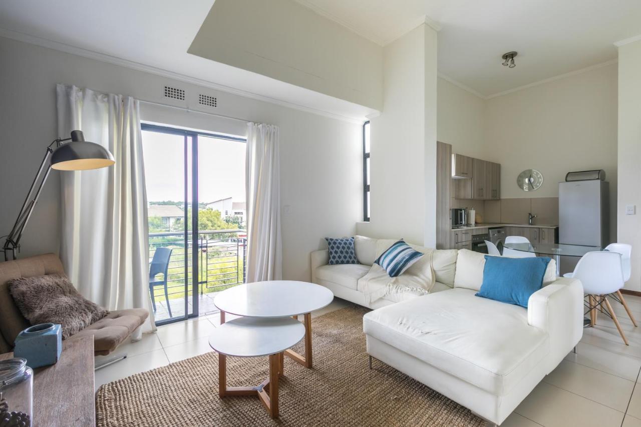Modern Apartment In A Secure Golf Estate.Wifi Roodepoort Kültér fotó